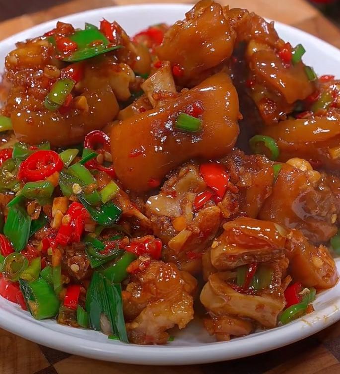 湘菜香辣肘子块,传统湘味,香辣诱人,烹饪艺术中的味蕾盛宴_湘菜香辣肘子块的做法 饮食大全 湘菜香辣肘子块,传统湘味,香辣诱人,烹饪艺术中的味蕾盛宴_湘菜香辣肘子块的做法 湘菜香辣肘子块,传统湘味,香辣诱人,烹饪艺术中的味蕾盛宴_湘菜香辣肘子块的做法 饮食大全