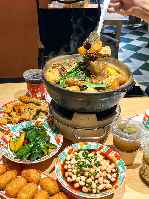 红灯笼湘菜馆,麻雀虽小,五脏俱全,探寻美食中的文化底蕴_红灯笼湘菜馆 麻雀 饮食大全 红灯笼湘菜馆,麻雀虽小,五脏俱全,探寻美食中的文化底蕴_红灯笼湘菜馆 麻雀 红灯笼湘菜馆,麻雀虽小,五脏俱全,探寻美食中的文化底蕴_红灯笼湘菜馆 麻雀 饮食大全